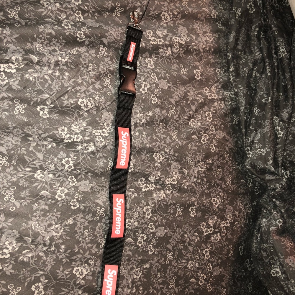 Supreme Box Logo Keychain